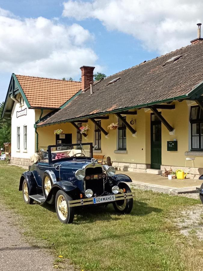 Nostalgie Bahnhof Apartment กมึนด์ ภายนอก รูปภาพ